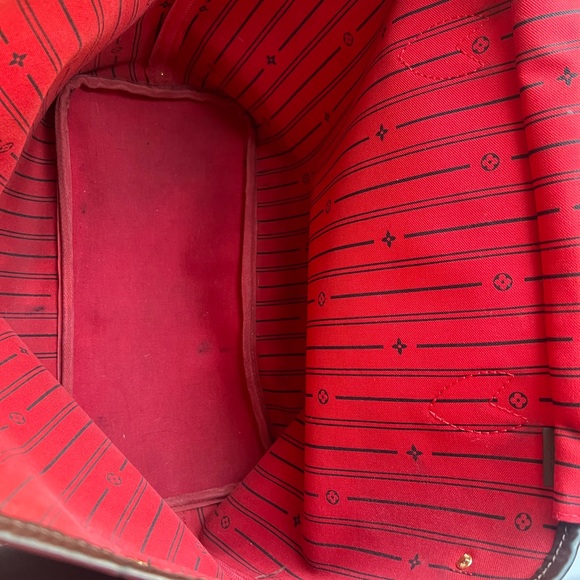 Authentic Damier Ebene Neverfull MM - Picture 11 of 16